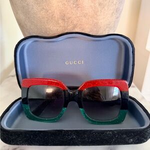 Gucci Women's Sunglasses in Red and Green